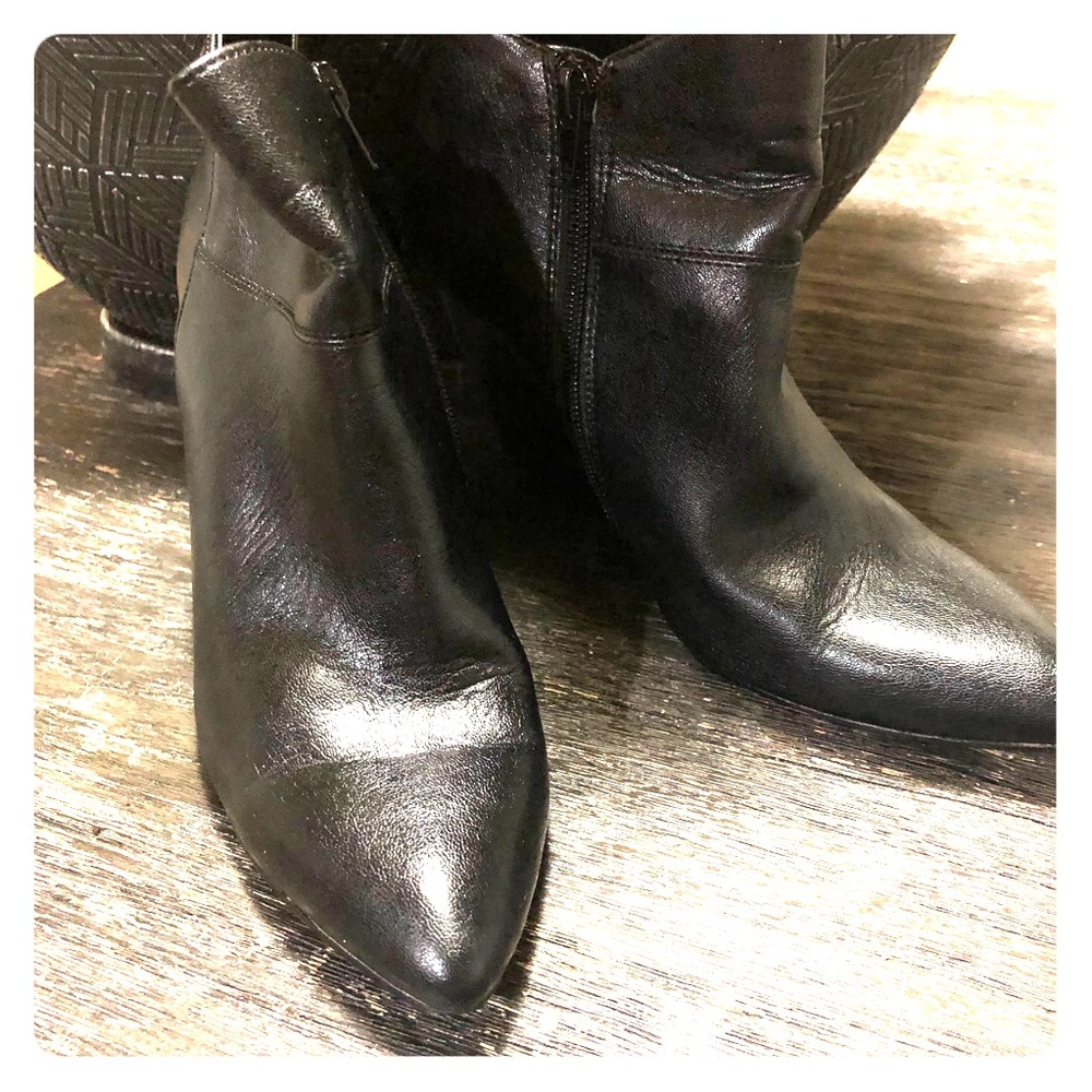 Nine West Leather Booties With Wedge Heel. Size 7